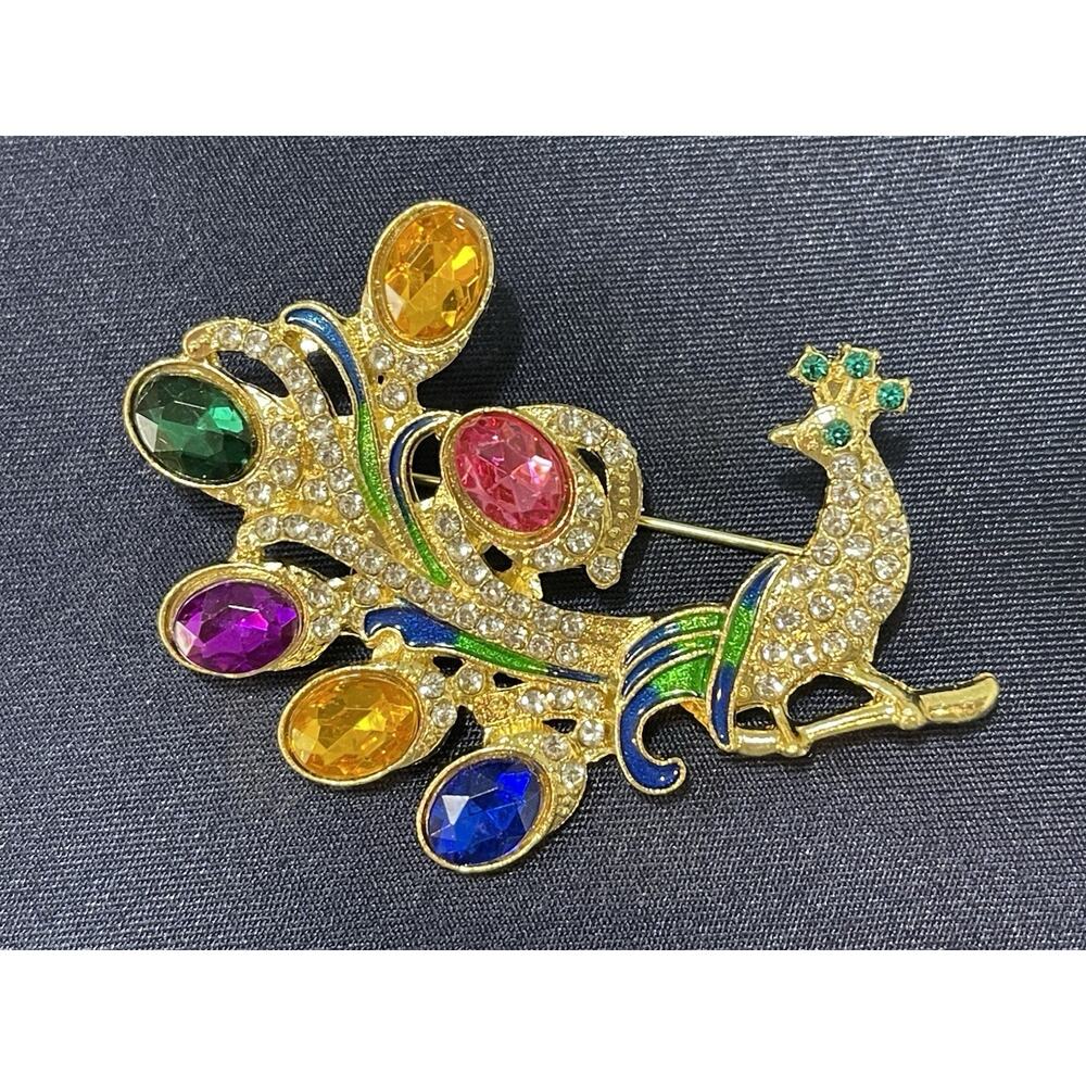 NWOT Peacock Brooch Pin Multicolor Rhinestone Glass Enamel Gold Tone Costume